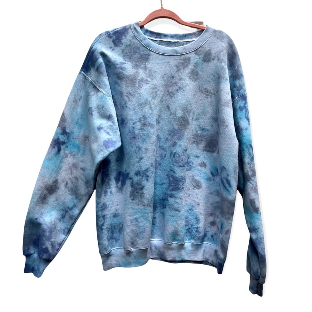 Tie dye blue crewneck